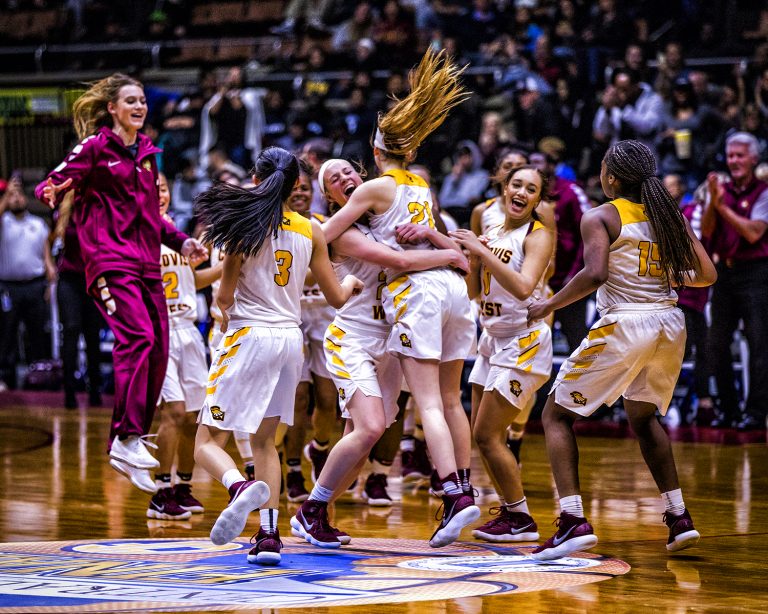 Hoop, There It Is: Clovis West girls rout Clovis North for sixth straight Valley basketball title