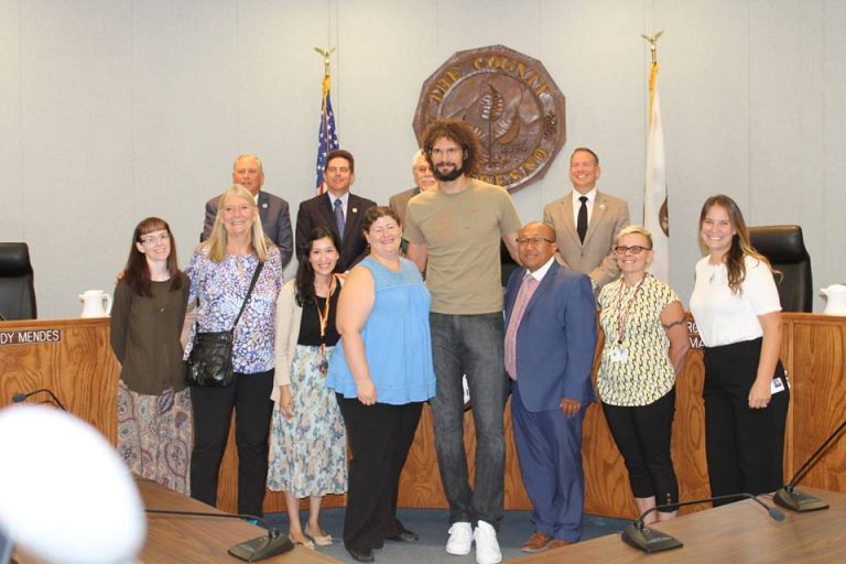 NBA star Robin Lopez gives back to Fresno County Public Library
