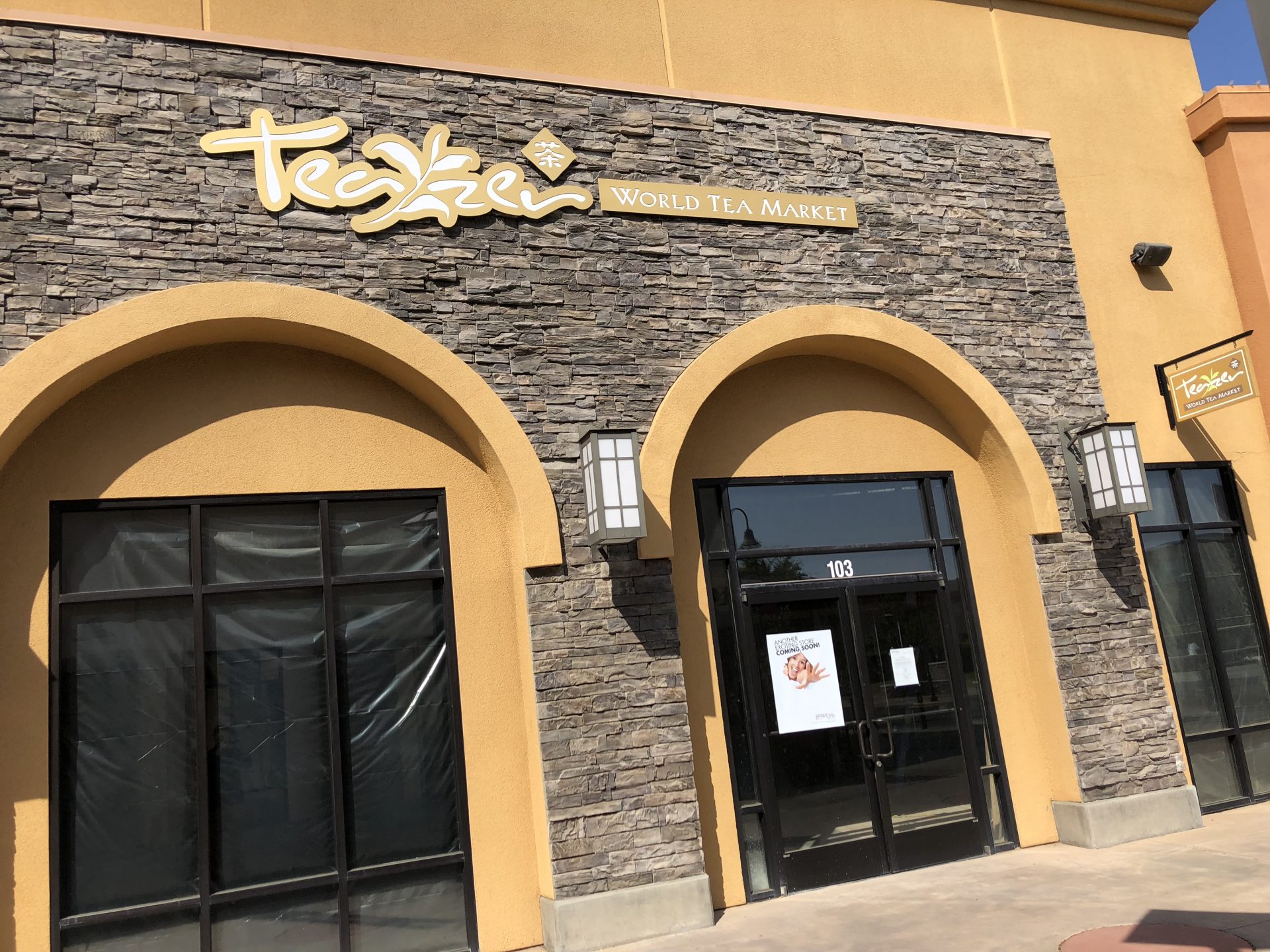 Sierra Vista Mall new businesses Clovis Roundup