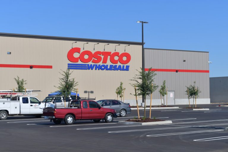 Costco enforces a stricter Face Mask Policy