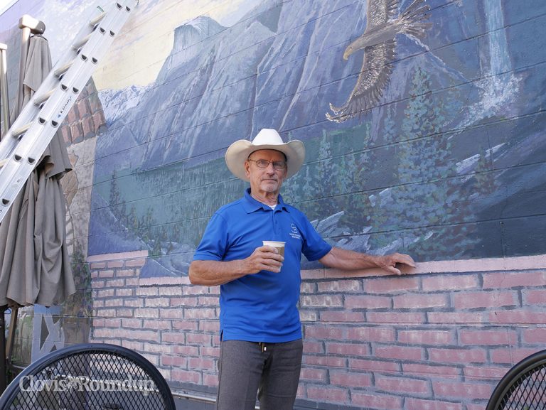 One man, one mural, a Clovis legacy (Video)