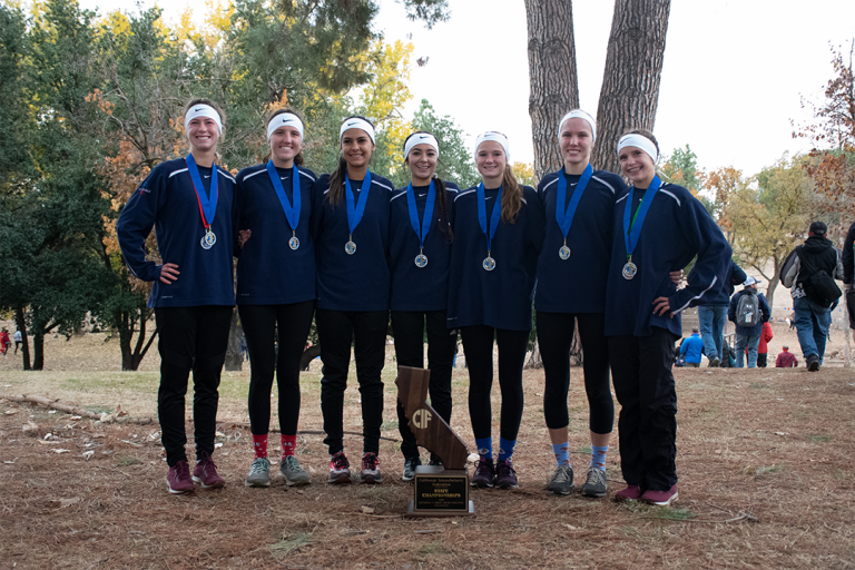 Buchanan Girls Cross Country win Valley Title at Woodward Park
