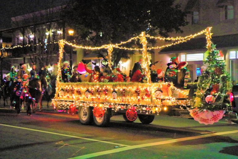 Clovis Children’s Electric Christmas Parade: A Celebration of Lights