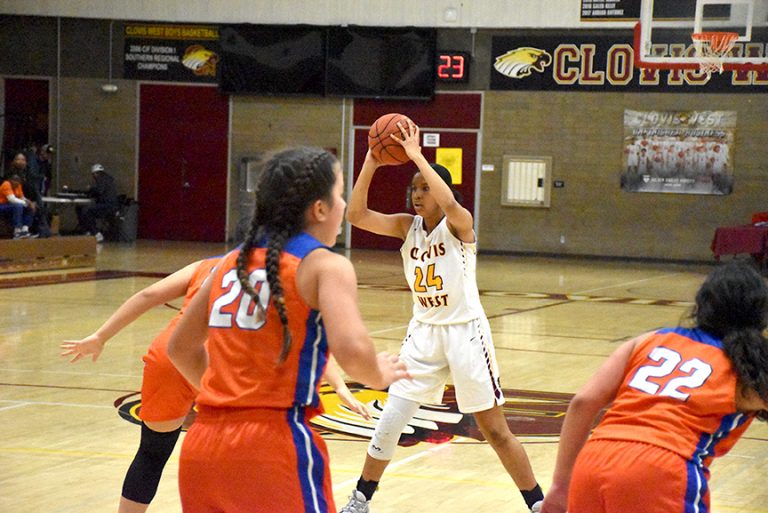 Golden Eagles dominate defensively, cruise to win over Kimball