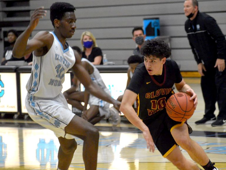 Clovis West Sweeps TRAC Basketball Doubleheader on the Road