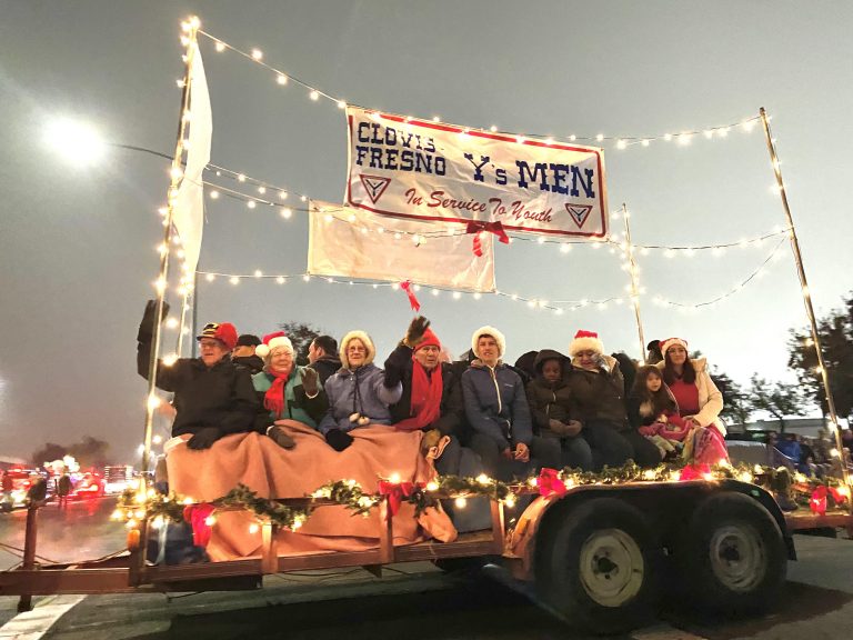 Children’s Electric Christmas Parade Lights Up Old Town