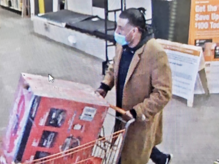 Felony Suspect Robs Home Depot, Threatens Employee with Hammer
