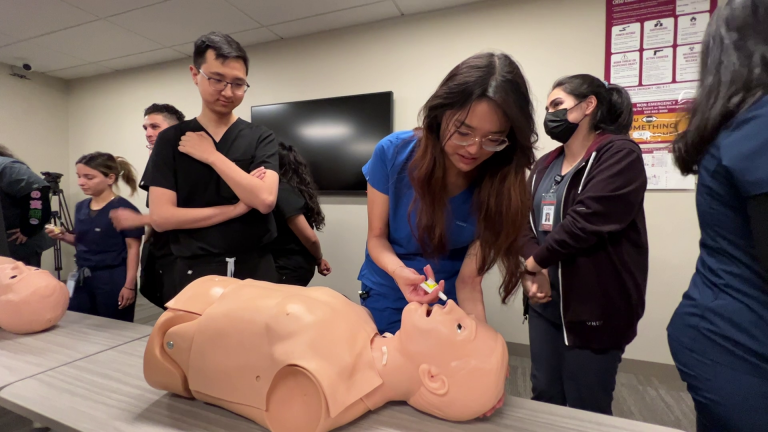 CHSU Medical Students Become Certified NARCAN® Trainers